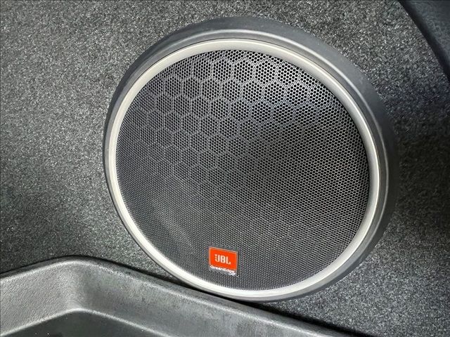 TOYOTA HARRIER HYBRID 2015