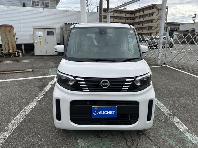 NISSAN ROOX 2024