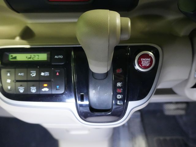 HONDA N BOX 2013