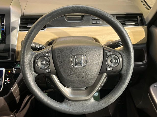HONDA FREED HYBRID 2019
