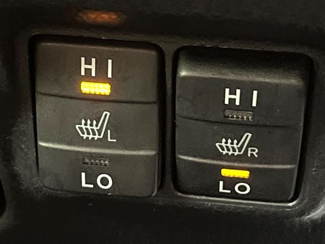 TOYOTA VOXY HYBRID 2018