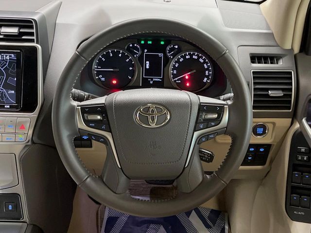 TOYOTA LANDCRUISER PRADO 2023