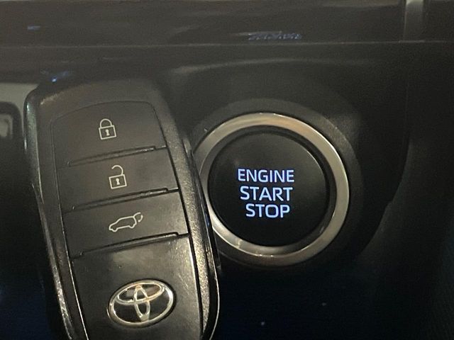 TOYOTA HARRIER 2WD 2021