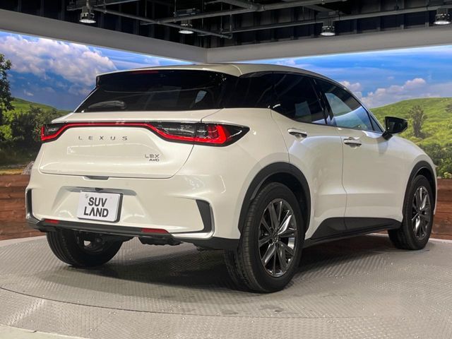 TOYOTA LEXUS LBX 2024