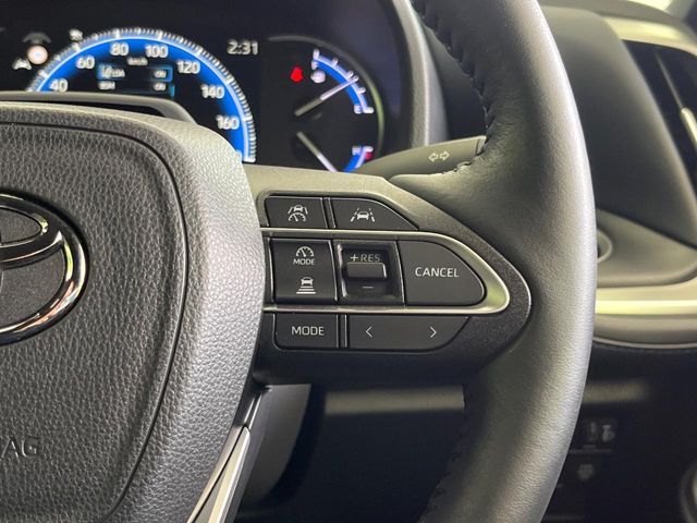 TOYOTA VOXY HYBRID 2022