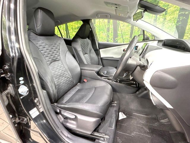 TOYOTA PRIUS PHV 2017