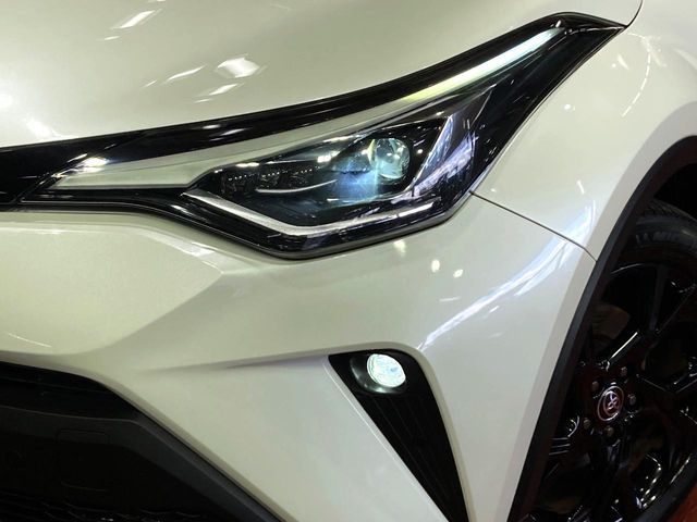 TOYOTA C-HR 2021