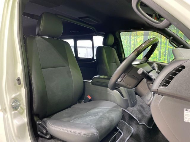 TOYOTA HIACE van 2WD 2021