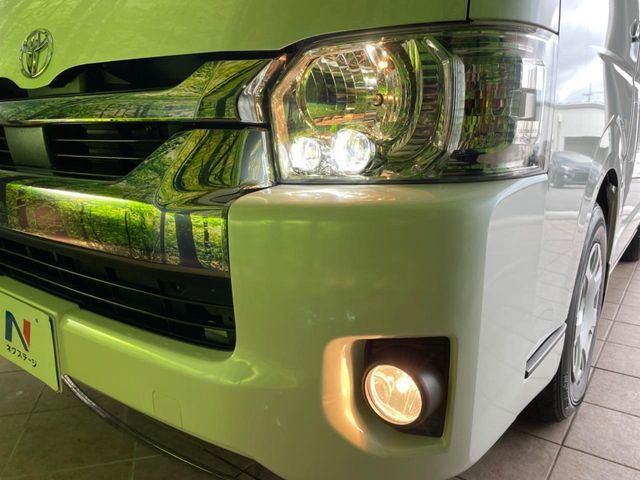 TOYOTA HIACE van 2WD 2021