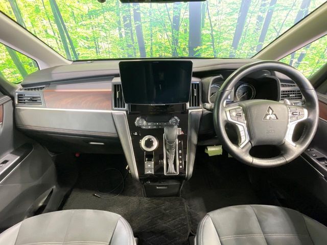 MITSUBISHI DELICA D:5 4WD 2023