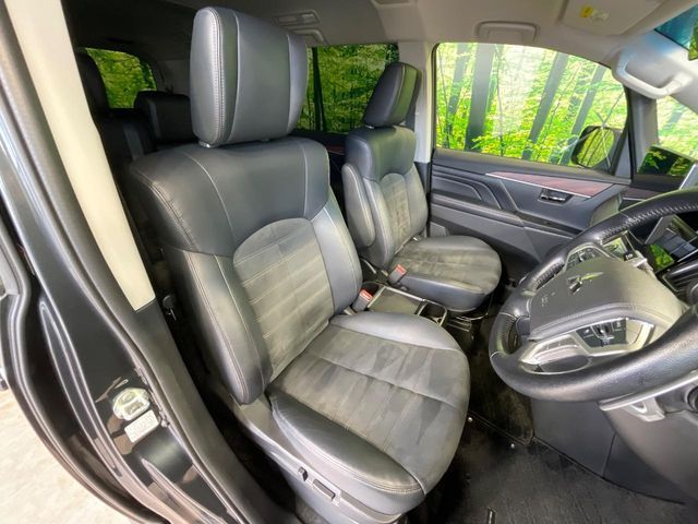 MITSUBISHI DELICA D:5 4WD 2023