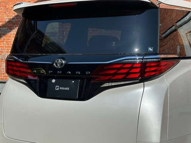 TOYOTA ALPHARD 4WD 2023