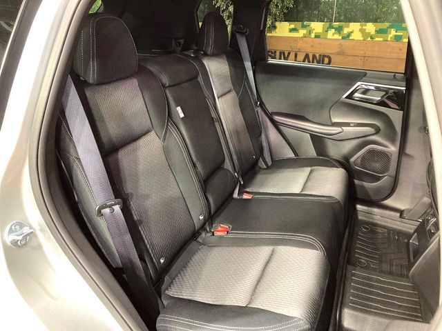 MITSUBISHI OUTLANDER PHEV 2024