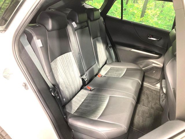 TOYOTA HARRIER HYBRID 2023