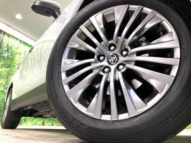 TOYOTA HARRIER HYBRID 2023