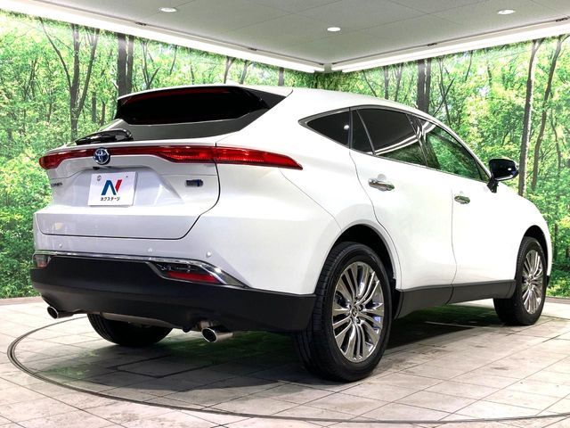 TOYOTA HARRIER HYBRID 2023