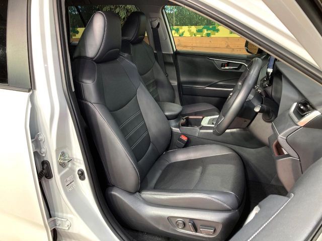 TOYOTA RAV4 4WD 2023