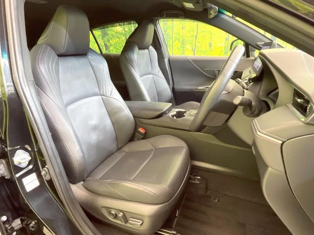 TOYOTA HARRIER HYBRID 2023