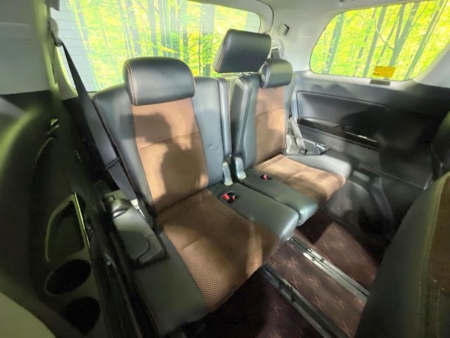 TOYOTA ALPHARD 2014