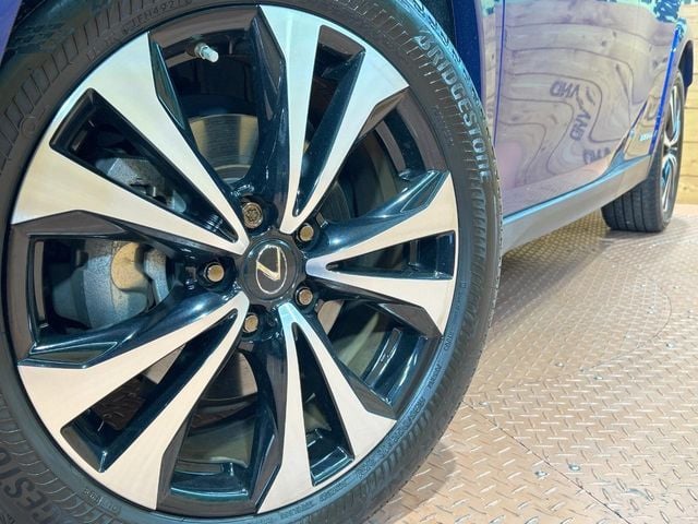 TOYOTA LEXUS UX250h 2022