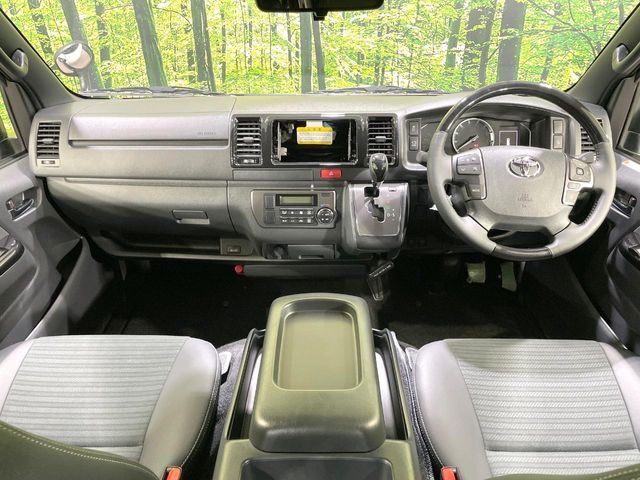 TOYOTA HIACE van 2WD 2025