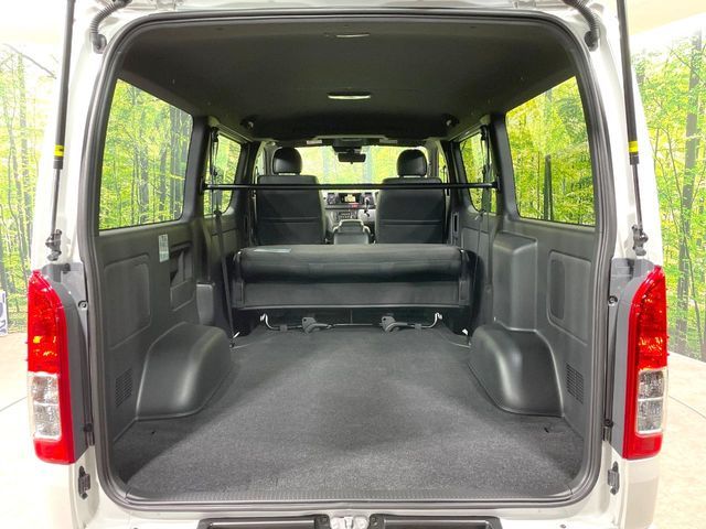 TOYOTA HIACE van 2WD 2025