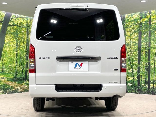 TOYOTA HIACE van 2WD 2025