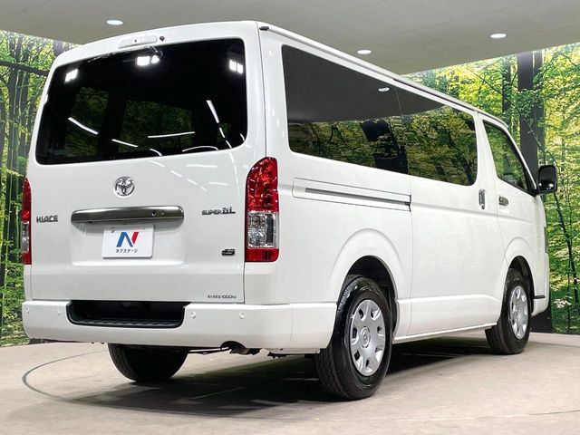 TOYOTA HIACE van 2WD 2025