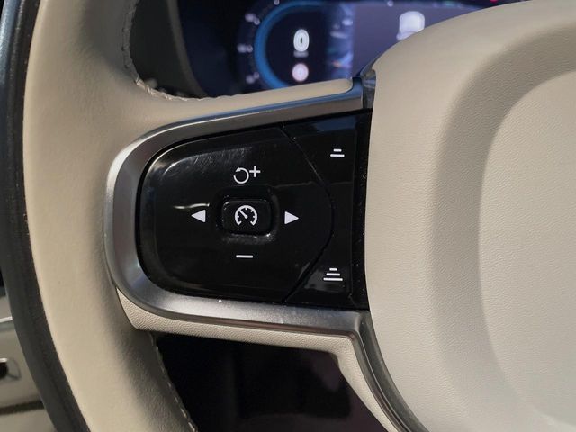 VOLVO VOLVO XC60 2022