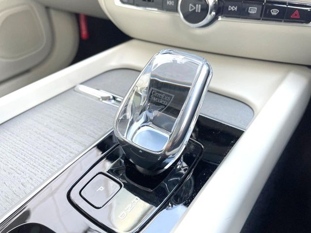 VOLVO VOLVO V60 2022