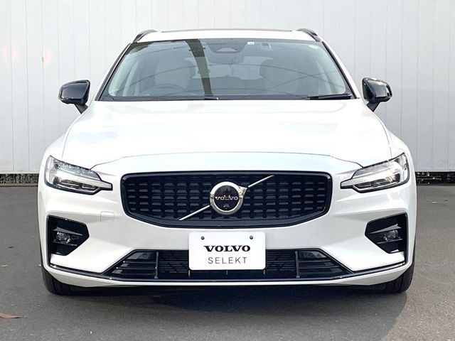 VOLVO VOLVO V60 2022