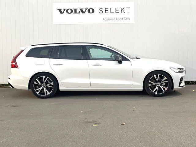 VOLVO VOLVO V60 2022