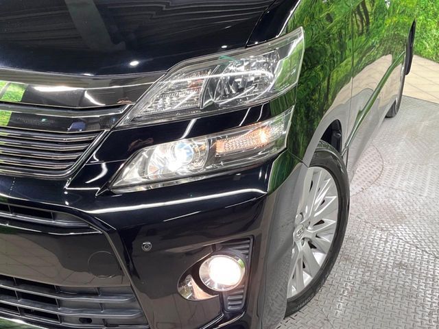 TOYOTA VELLFIRE 2012
