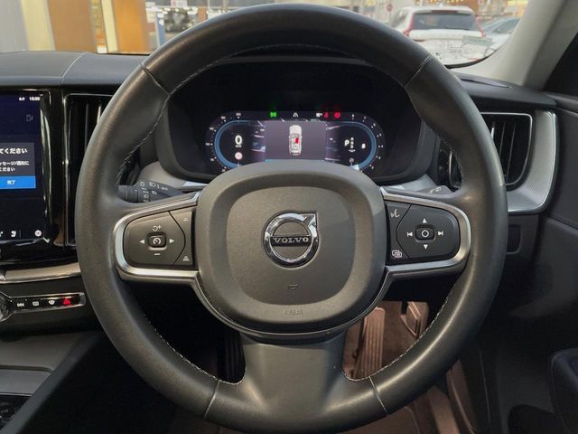VOLVO VOLVO XC60 2022