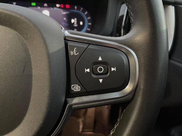 VOLVO VOLVO XC60 2022