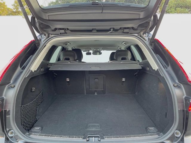 VOLVO VOLVO XC60 2022