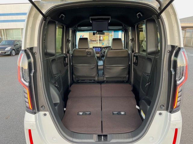 HONDA N BOX CUSTOM 2018