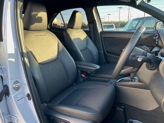 TOYOTA YARIS CROSS HYBRID 2025