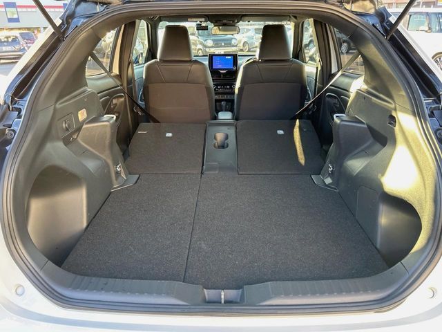 TOYOTA YARIS CROSS HYBRID 2025