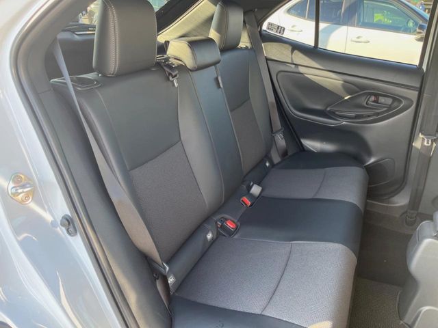 TOYOTA YARIS CROSS HYBRID 2025