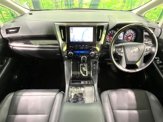 TOYOTA ALPHARD 2022