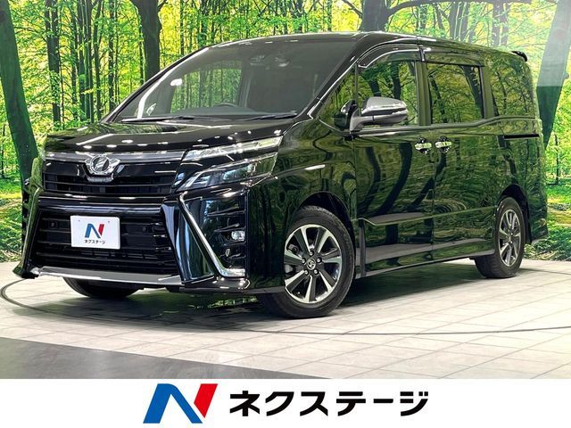 TOYOTA VOXY 2019