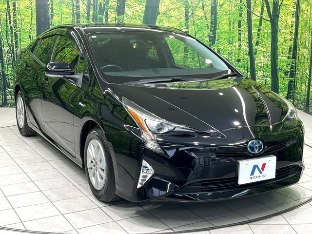 TOYOTA PRIUS 2017