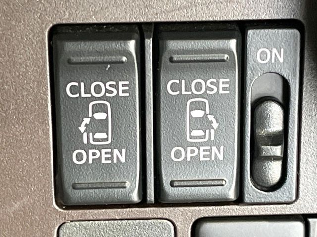 TOYOTA ROOMY 4WD 2018