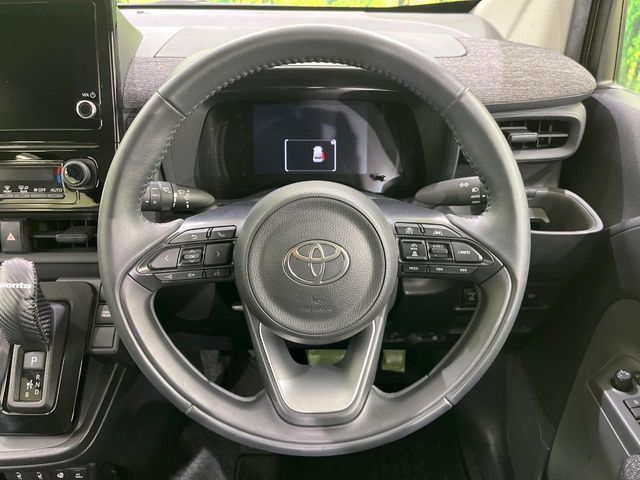 TOYOTA SIENTA HYBRID 2022