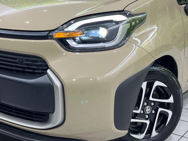 TOYOTA SIENTA HYBRID 2022