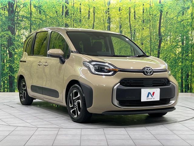 TOYOTA SIENTA HYBRID 2022