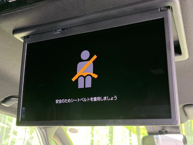 TOYOTA VOXY HYBRID 2023