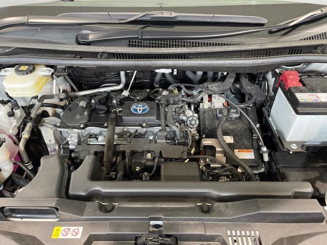 TOYOTA VOXY HYBRID 2023