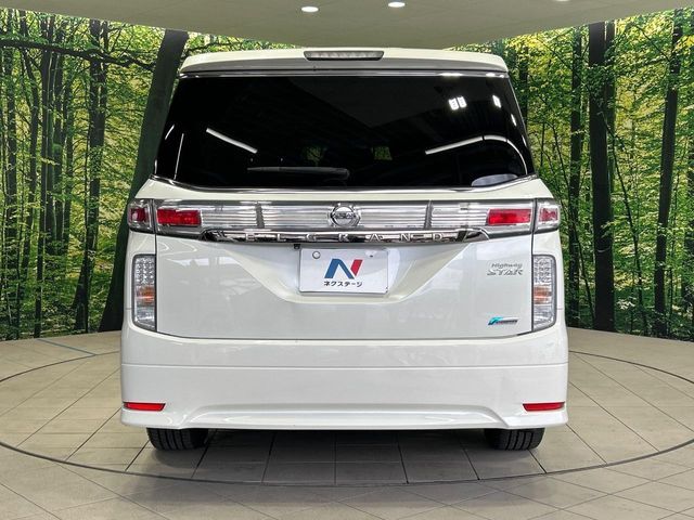 NISSAN ELGRAND 2012
